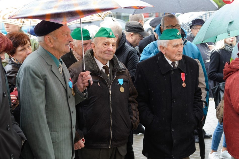V Nitre si uctili politických väzňov: Odovzdali im pamätné medaily, FOTO
