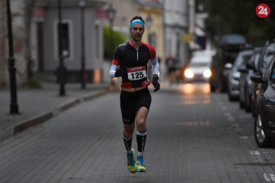 Bežecké preteky UCM Night Run 2019
