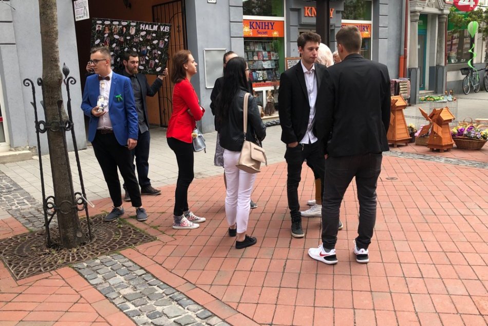 FOTO: Maturanti v Liptovskom Mikuláši