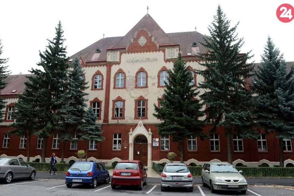 Gymnázium Šrobárova