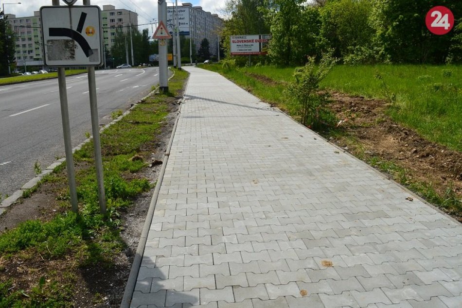 Opravy ciest, chodníkov a schodíšť v Bystrici