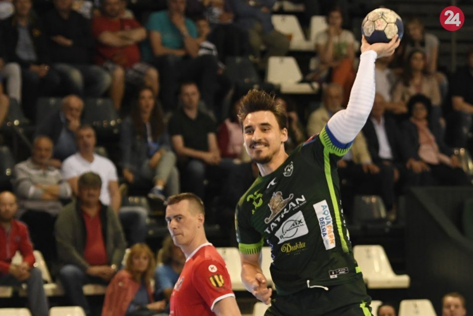 Chcú získať 13. titul v rade: Prešovskí hádzanári prvý zápas vyhrali