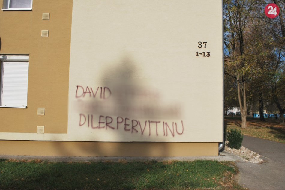 V Piešťanoch chytili sprejera: Mal spor s dílerom pervitínu