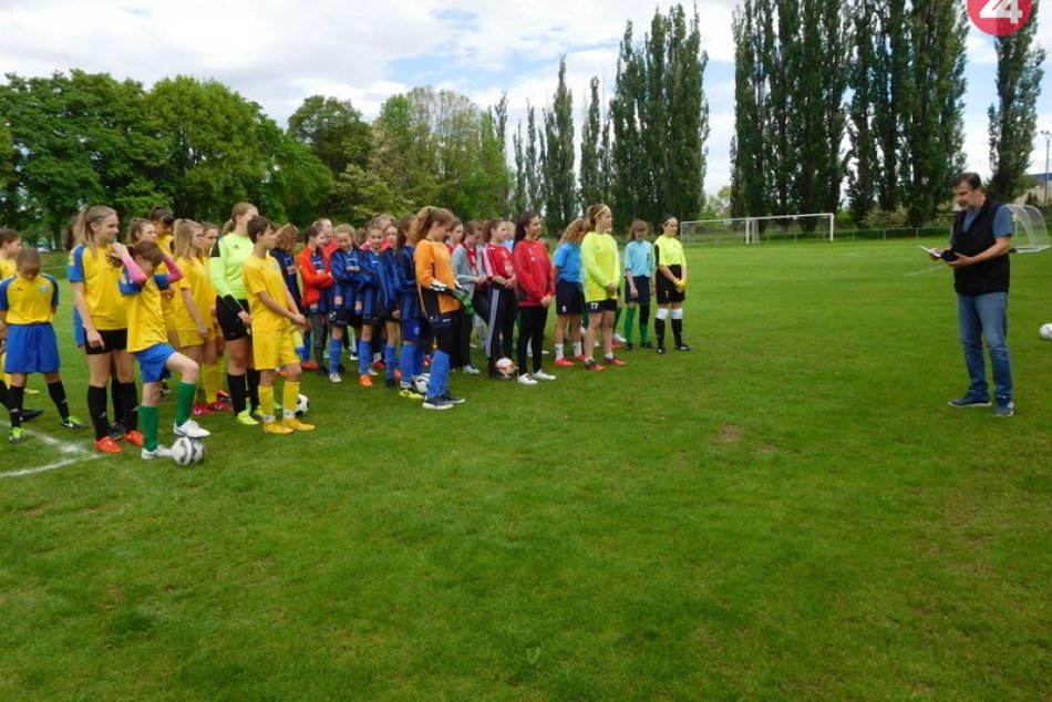 Majstrovstvá kraja v malom futbale žiačok: Ktorý tím postupuje ďalej?