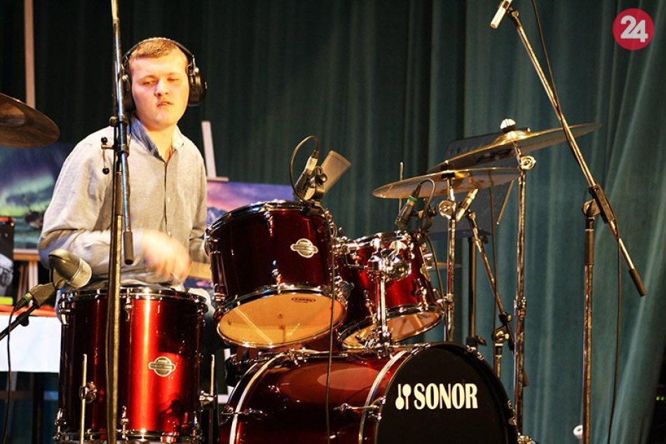 Celoslovenská súťažná prehliadka v hre na bicích nástrojoch v Nových Zámkoch