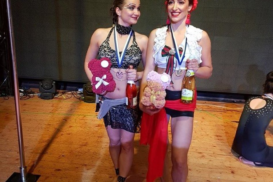 K. Ondočiková a N. Butalová: Dosiahli úspech na pretekoch v pole dance