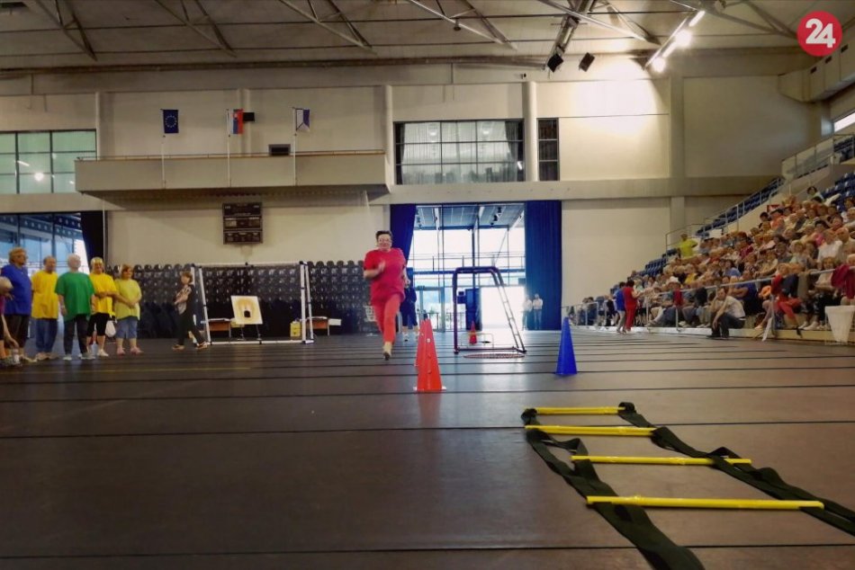 Dôchodcovia v popradskej aréne predviedli svoje športové schopnosti