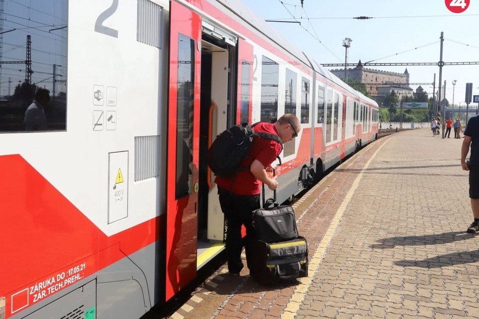 Klimatizovaná dieselmotorová jednotka 861