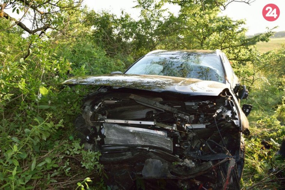 Dopravná nehoda medzi Veľkou Maňou a Žitavcami v okrese Nové Zámky