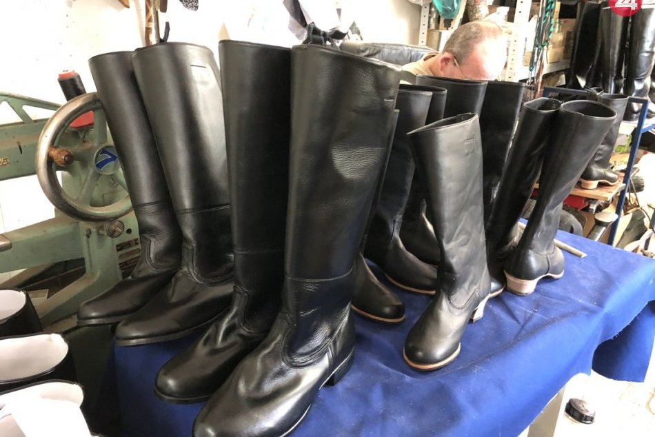 Šitiu krojov a čižiem sa venuje roky: Jozef Karahuta porozprával o remesle