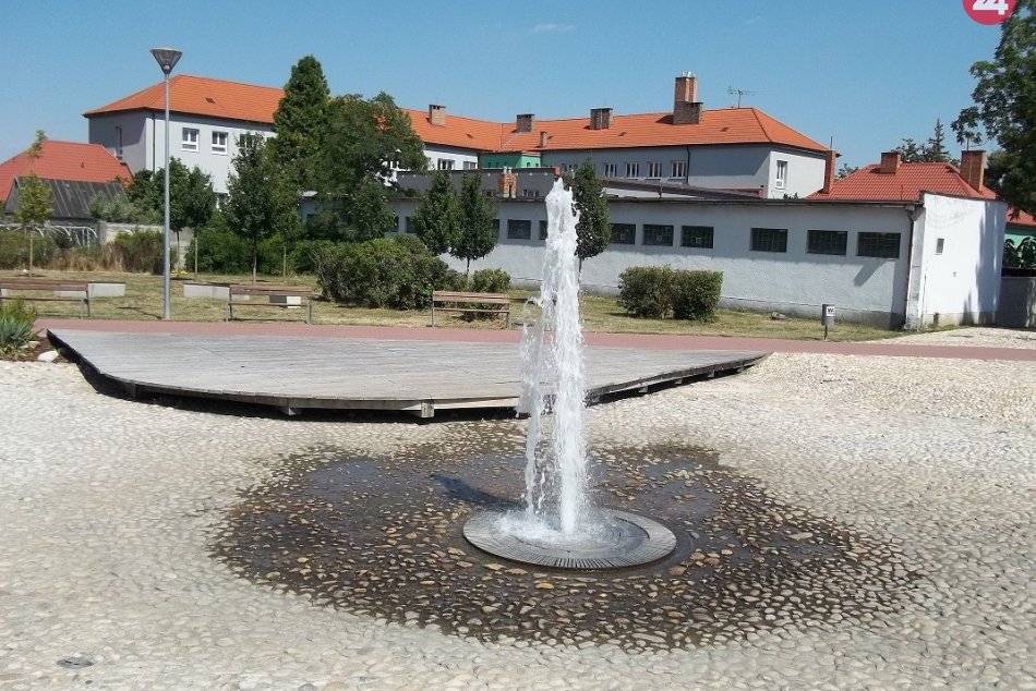 Vodné osvieženie v Šali chýba: Mesto bez kúpaliska aj striekajúcich fontán