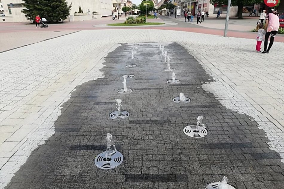 V Michalovciach sa môžete schladiť pri fontánach