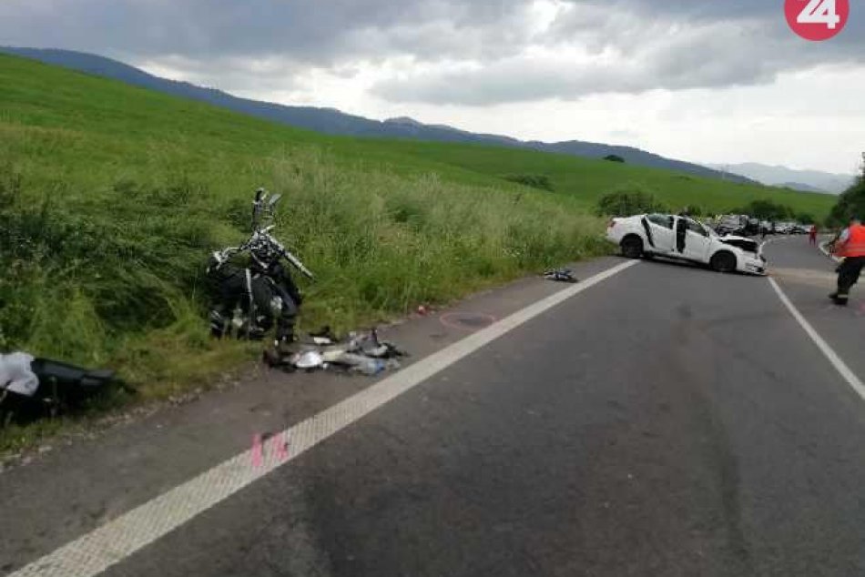 Tragická nehoda pri Mikuláši: FOTO z miesta