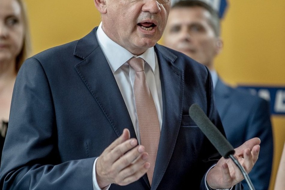 A. Kiska oznámil založenie strany