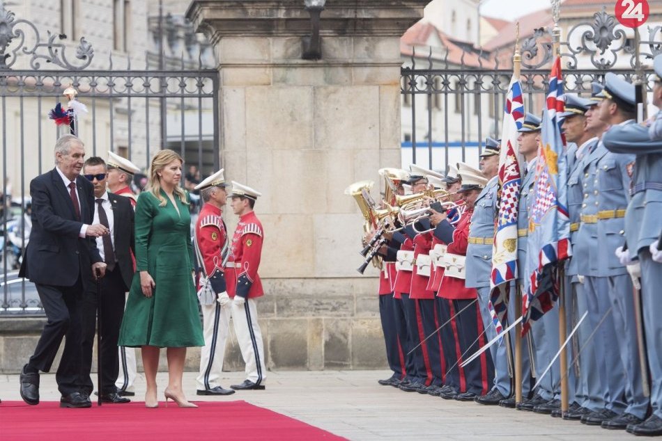 Zuzanu Čaputovú privítal český prezident Zeman