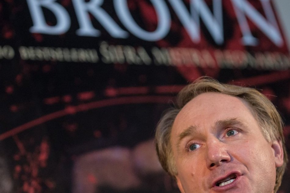 Dan Brown