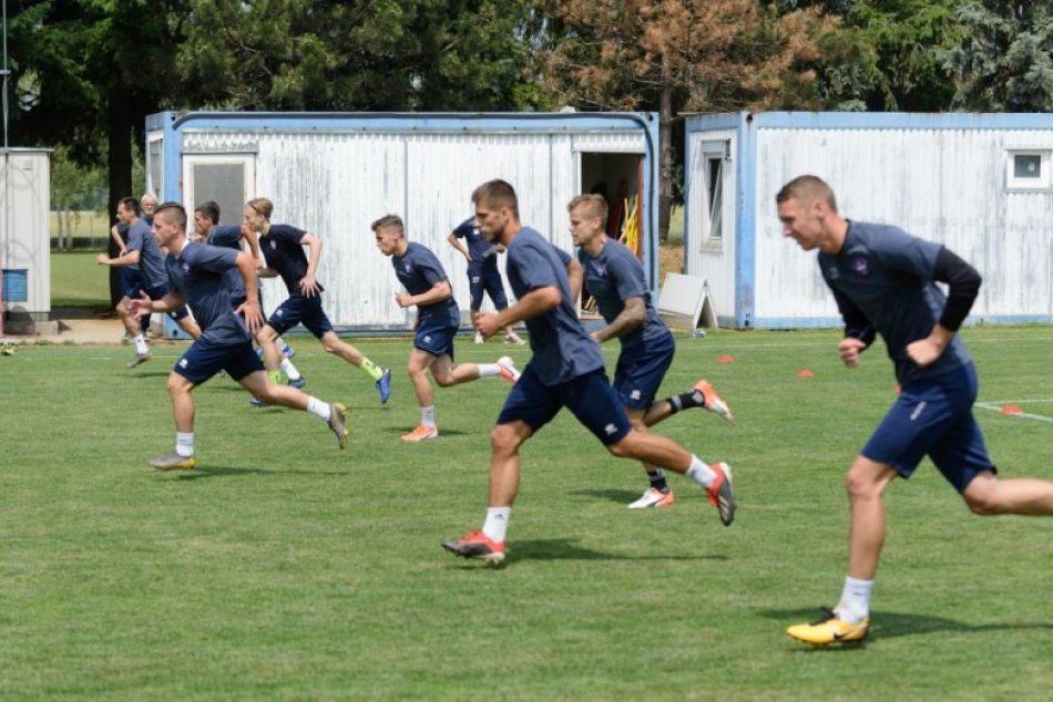 Štart letnej prípravy futbalistov ViOnu Zlaté Moravce