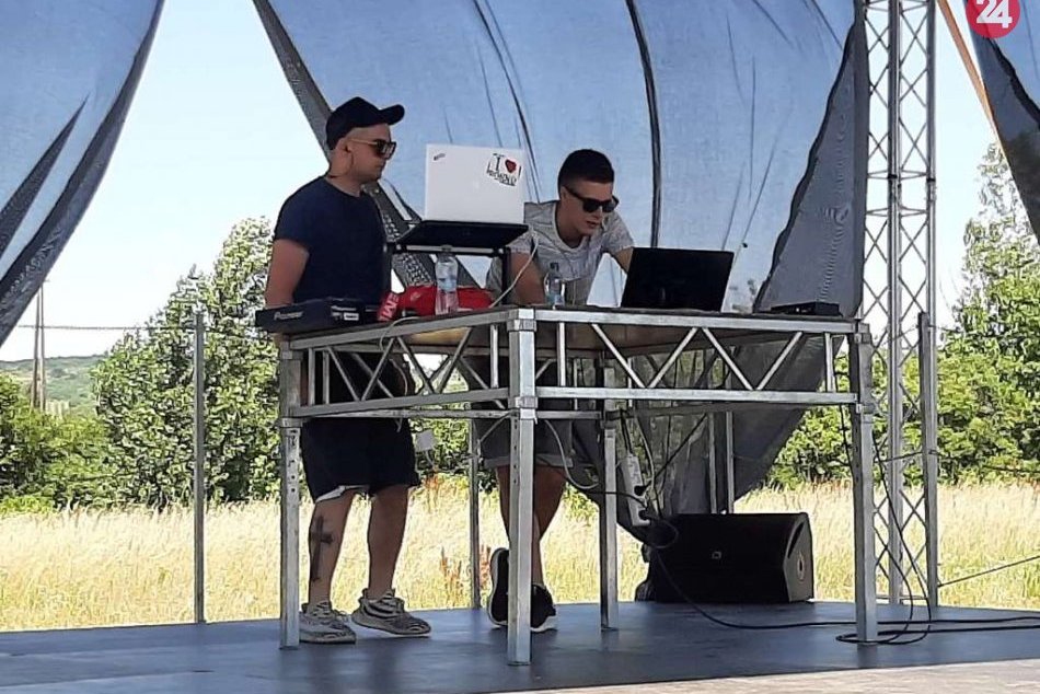 Hlohovčania privítali prázdniny: Koncert Simy prilákal stovky návštevníkov, FOTO