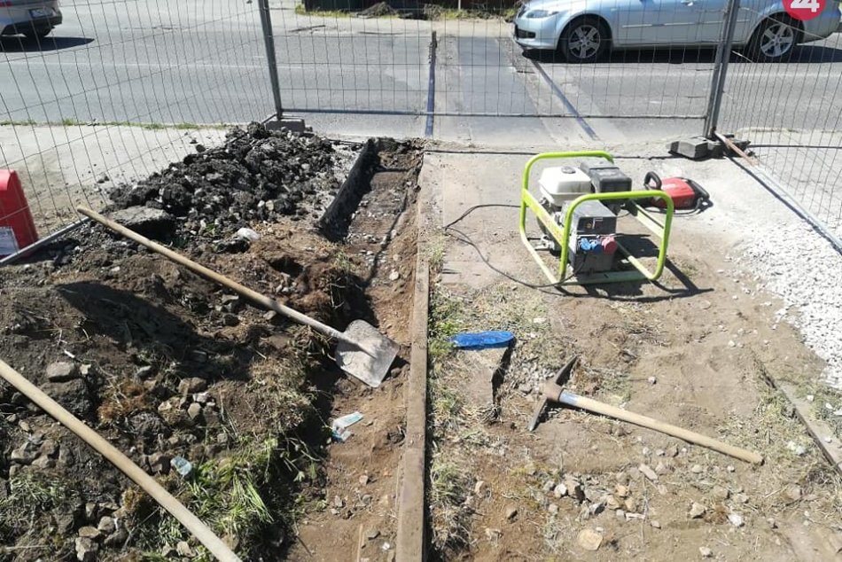 OBJEKTÍVOM: V Spišskej odštartovali práce na odstranení železničnej vlečky