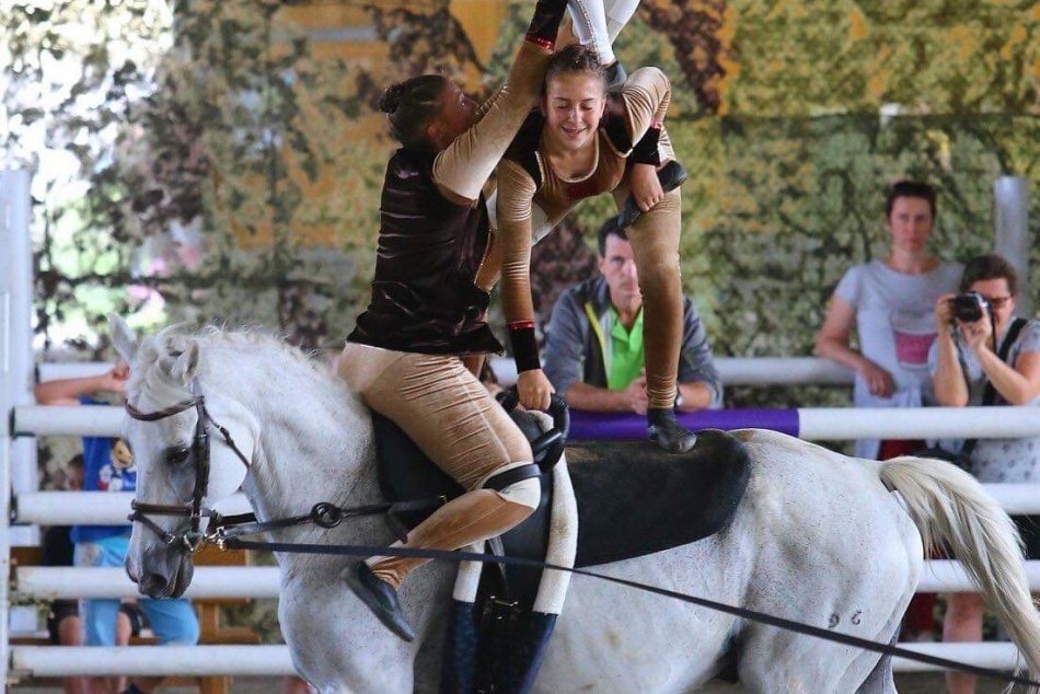 Šalianski voltižéri siahli na medaily: Sezóna patrí k ich najvydarenejším, FOTO