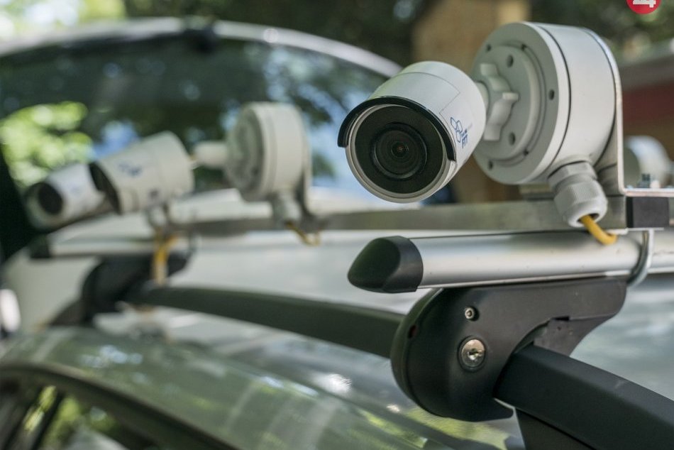 Bratislavská mestská polícia má vozidlo na monitorovanie parkovania