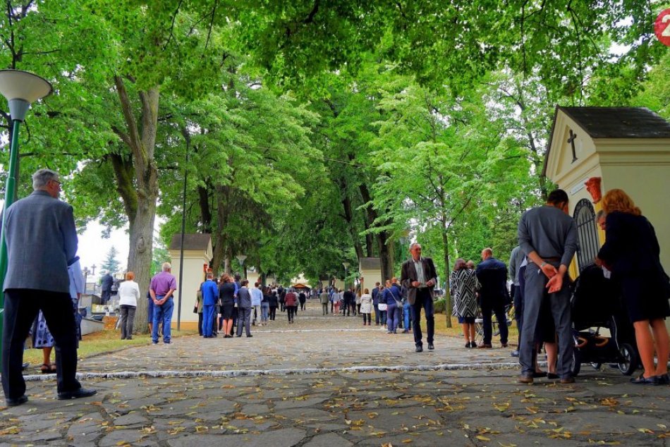 Davy pútnikov zaplnili Topoľčianky: Konala sa tu Škapuliarska púť