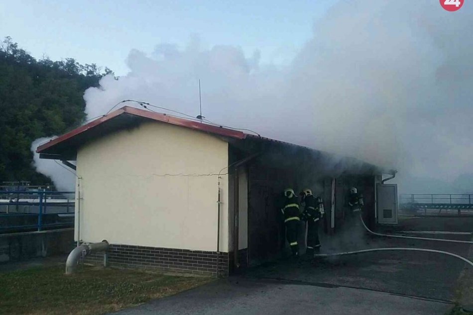Hasiči v akcii: V Hlohovci horela čistička odpadových vôd
