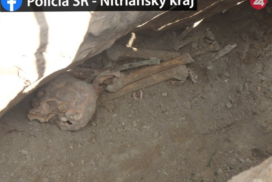 Archeologický nález pod chodníkom v Nových Zámkoch