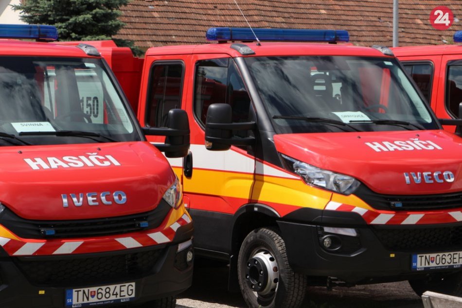 Ministerka vnútra Saková odovzdala v okrese Trenčín nové vozidlá siedmim DHZ