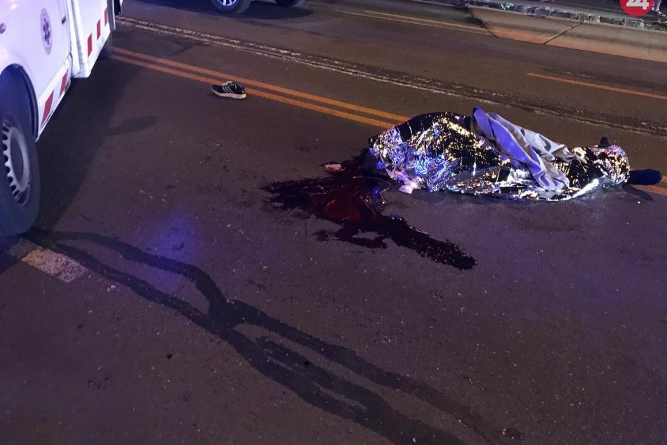 Na Gagarinovej ulici vyhasol život chodca. Zrazilo ho auto