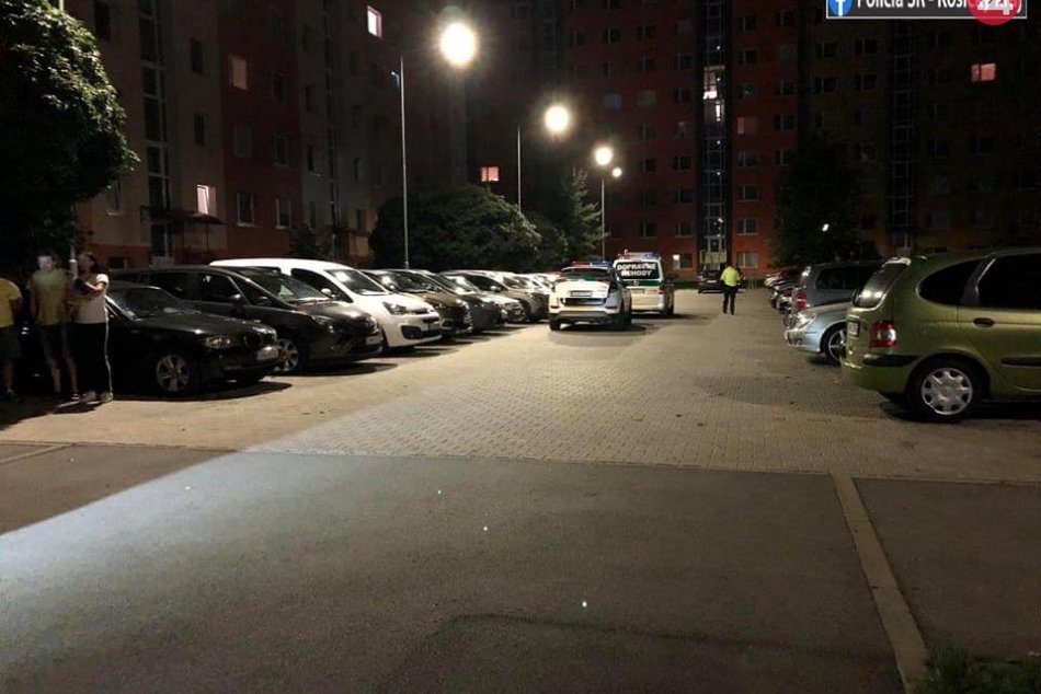 Opitý šofér nabúral na jednom z parkovísk v Spišskej Novej Vsi