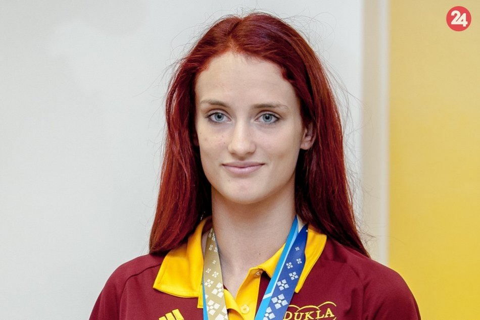 Zábery z tlačovky, na ktorej Monika Chochlíková z Trenčína prezentovala úspechy