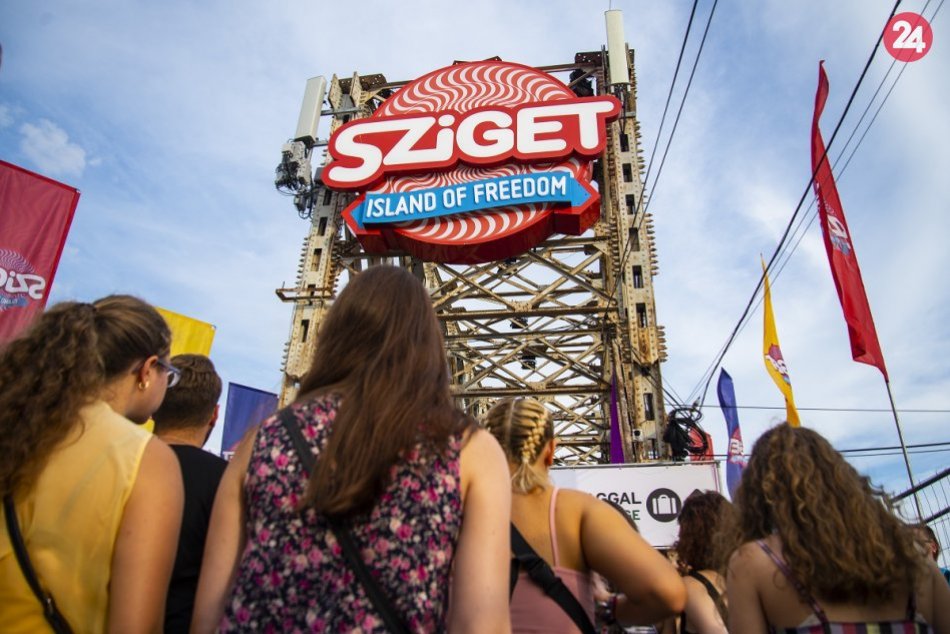 Koncert Eda Sheerana sledoval vypredaný festival, FOTO