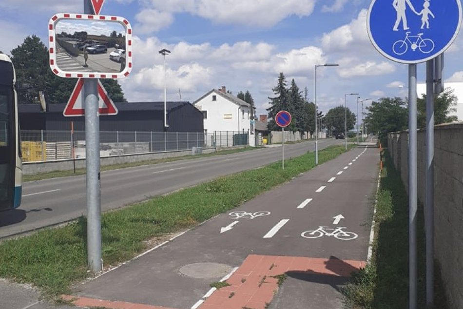 V Šali zvyšujú bezpečnosť: Inštalujú zrkadlá, FOTO