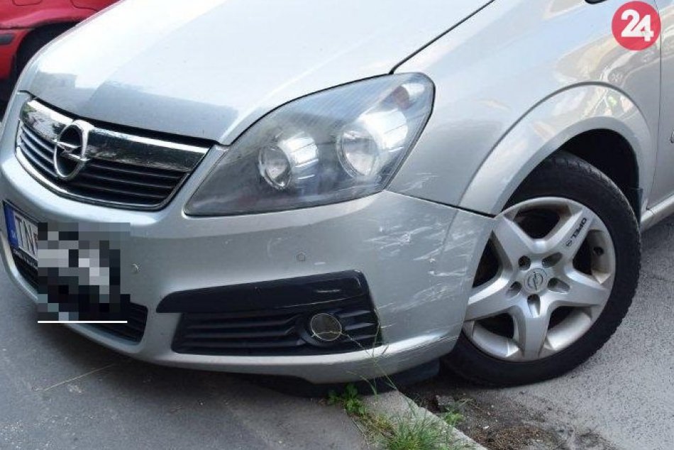 Milan (43) na Hollého ulici narazil do auta, pričom neskôr nafúkal cez 4 promile