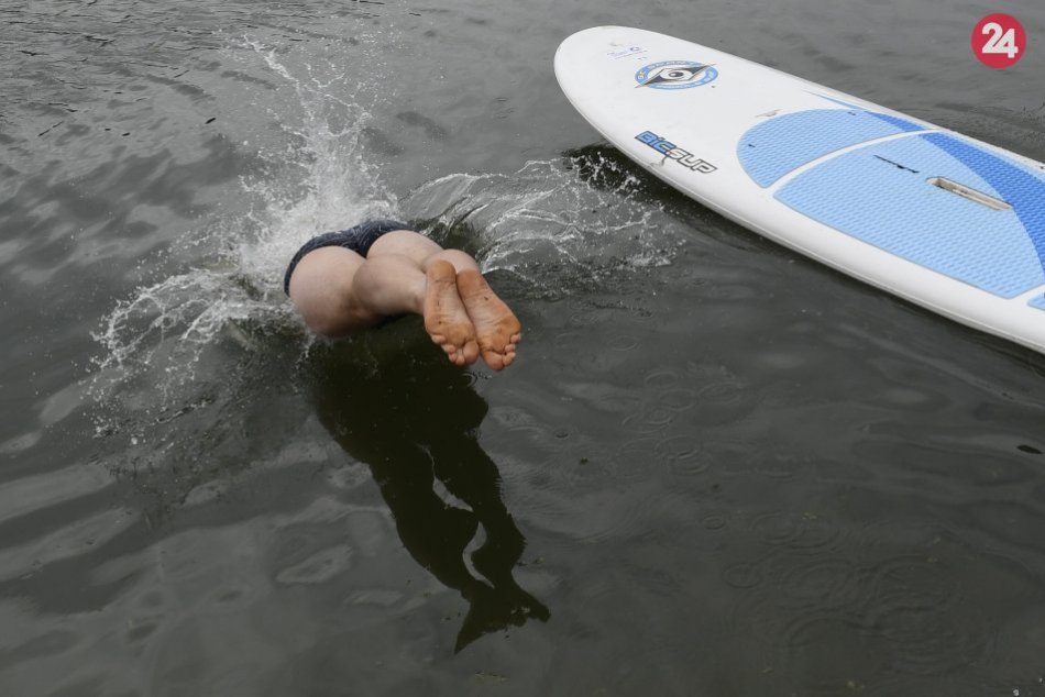 FOTOREPORTÁŽ: Na Delni sa predviedli vodní záchranári