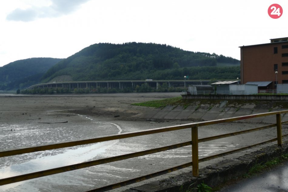 Hričovská priehrada- vypustenie