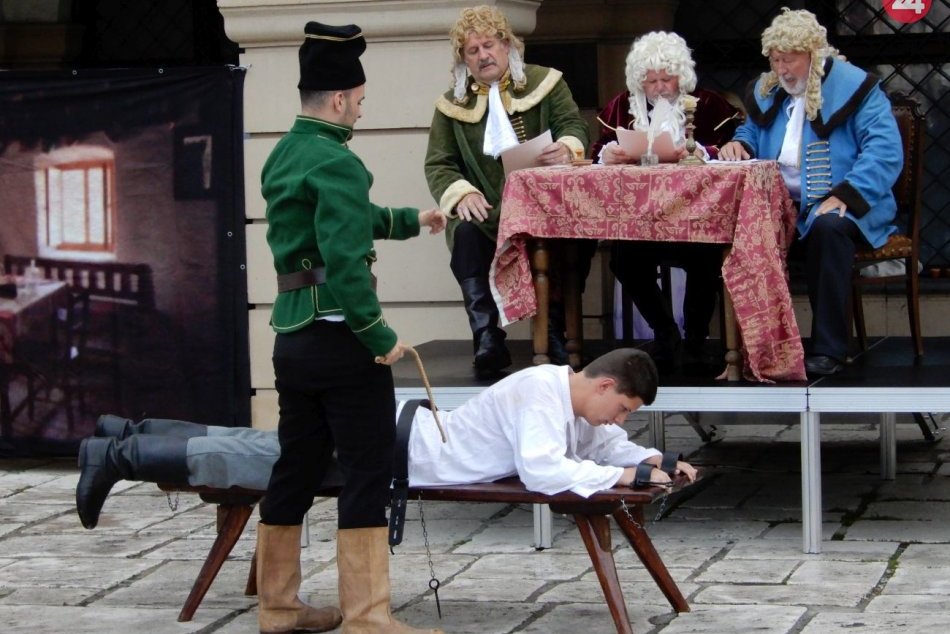 Prvýkrát predstavili vernú repliku Jánošíkovej valašky