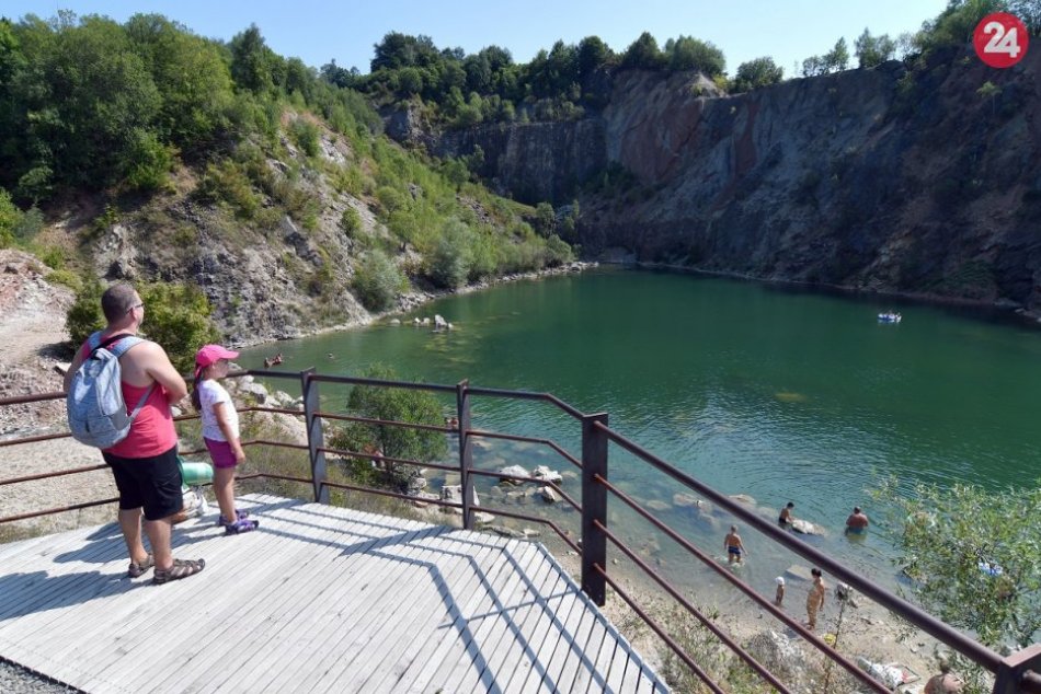 Beňatina - travertín