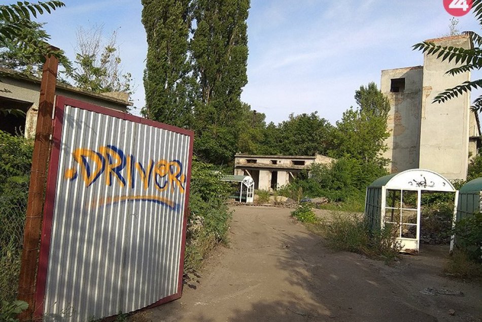 V areáli bývalej tabakárne v Nových Zámkoch vznikne parkovisko