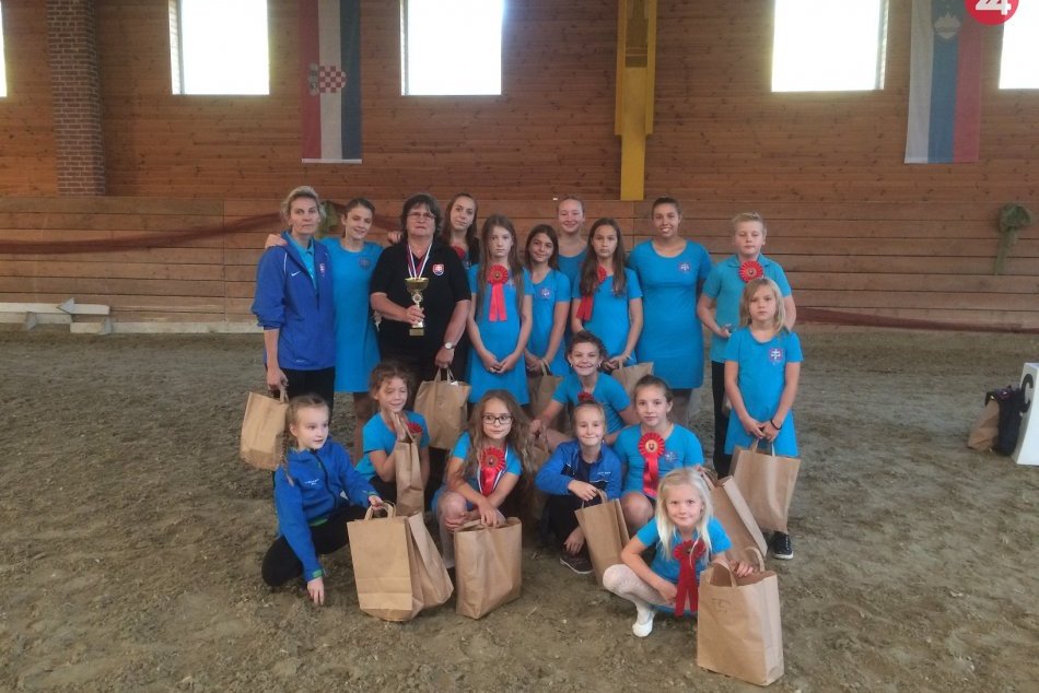 Šalianski voltižéri ukončili sezónu: Zahviezdili na majstrovstvách, FOTO