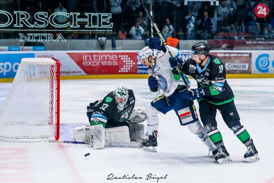 HK Nitra - HC Mikron N.Zámky 4:0 v 10. kole