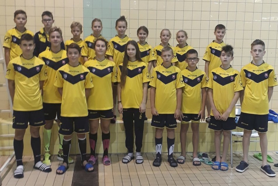 FOTO: Plavci z Humenného na medzinárodných pretekoch pod Tatrami