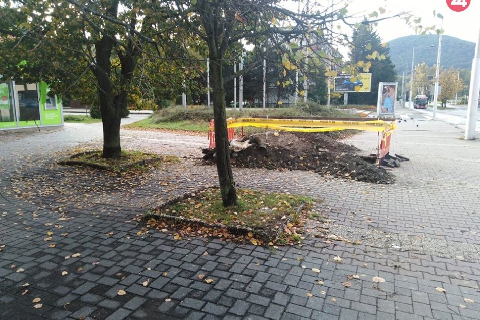 V OBRAZOCH: Únik plynu na Námestí Slobody