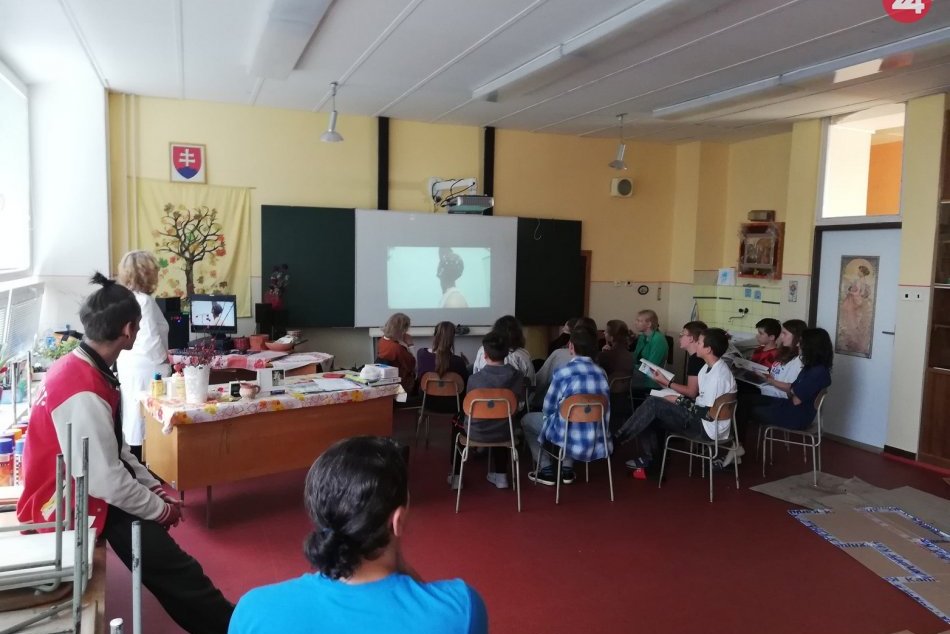 OBRAZOM: Žiaci základnej školy v Spišskej si vyskúšali graffity maľby