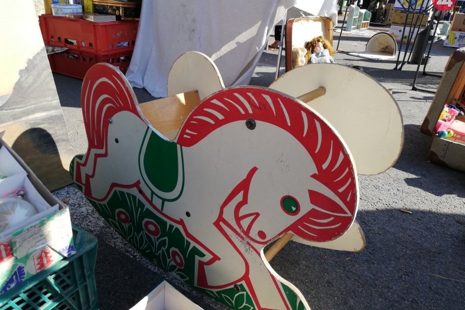 Na burze starožitností nájdete vskutku zaujímavé kúsky