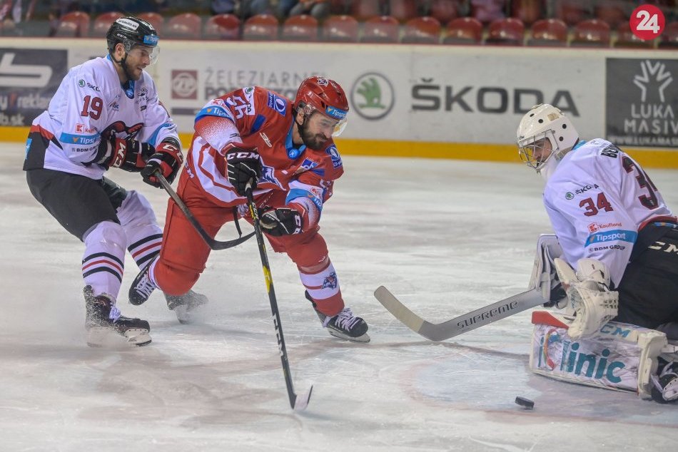 V OBRAZOCH: Bystrickí hokejisti doma zdolali Liptákov až v nájazdoch