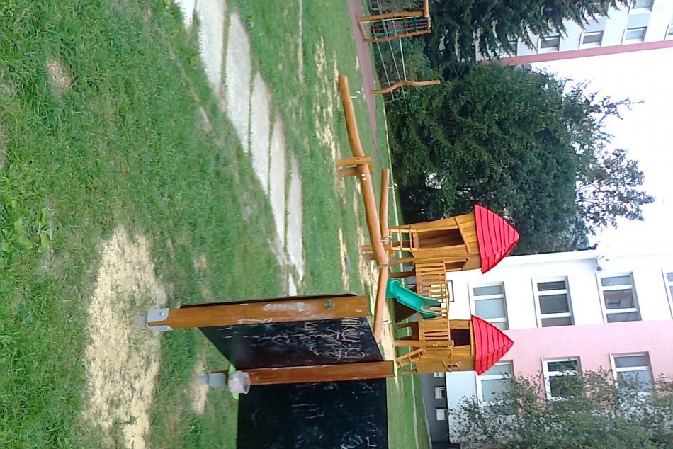 Detské ihriská budú podliehať ešte prísnejším pravidlám