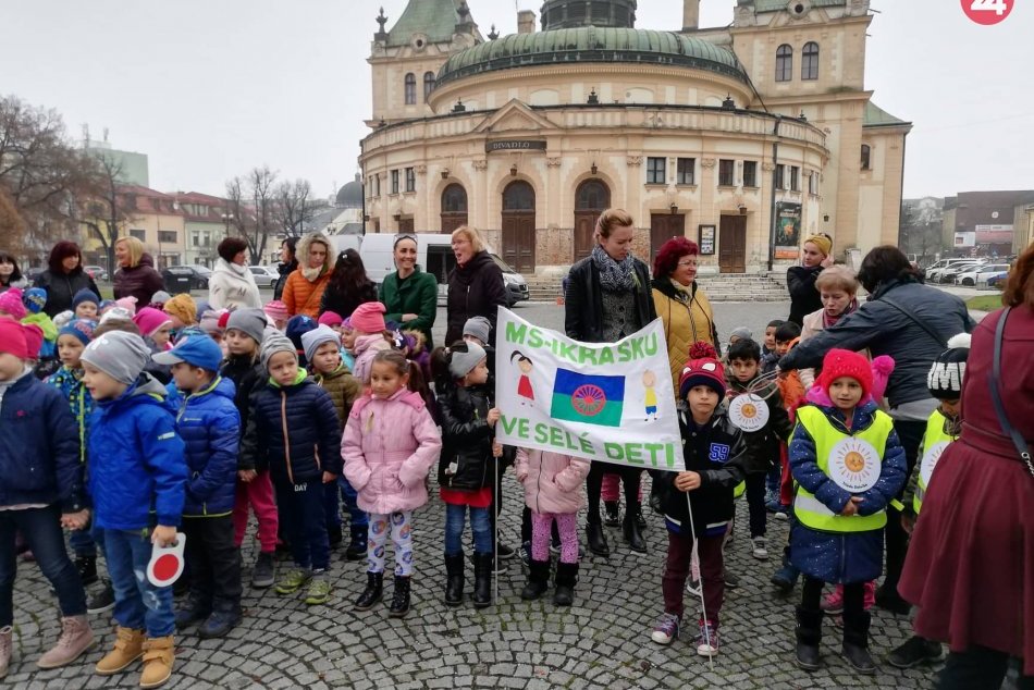 OBRAZOM: Deti zo Spišskonovoveských materských  škôl oslavovali