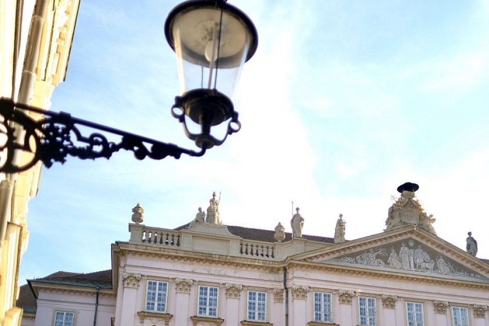 Obnova a reštaurovanie atiky Primaciálneho paláca